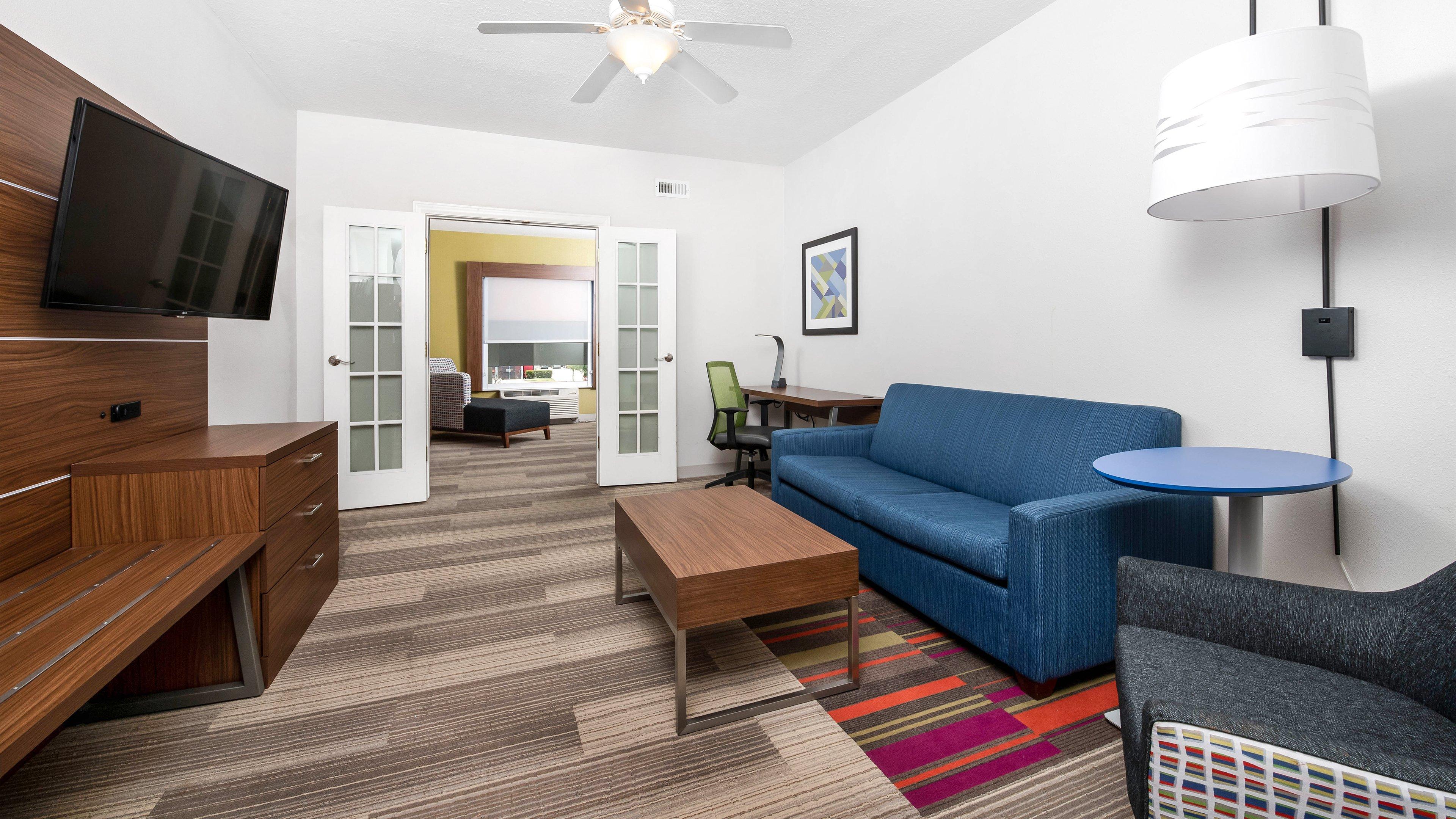 Holiday Inn Express Hotel And Suites Conroe By Ihg Exterior foto